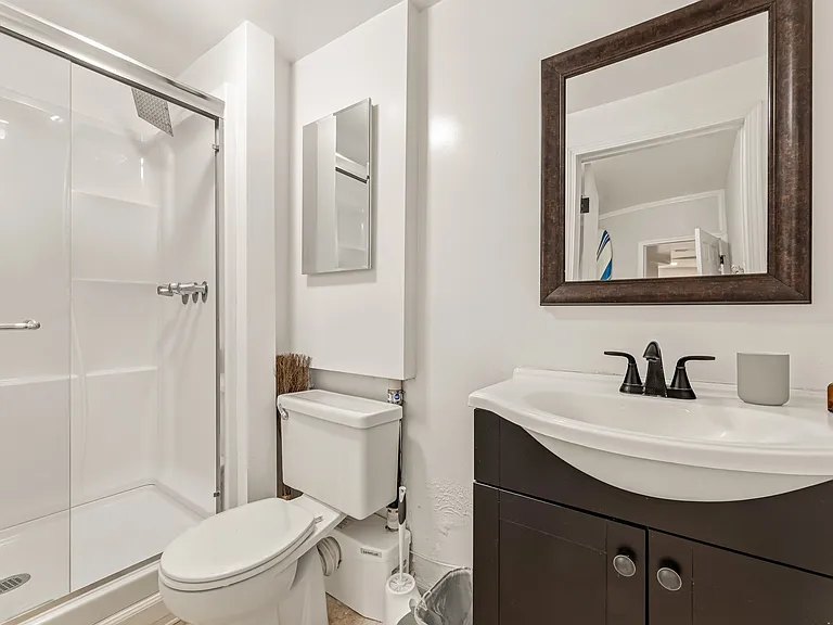 Gladiola Dr — Photo 19