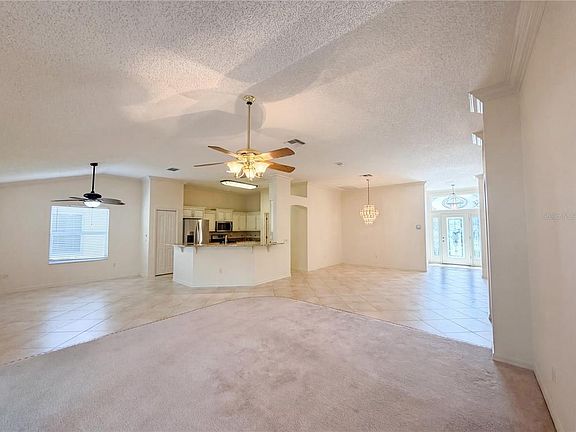 3rd image of 1422 Segovia Pl
