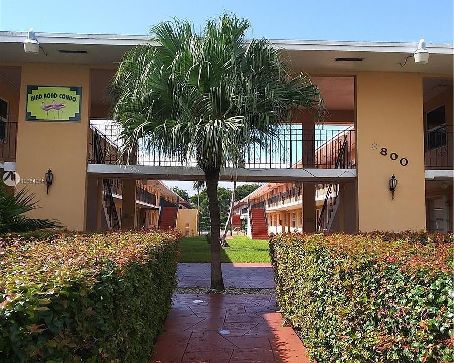 1st image of 3800 SW 102nd Ave APT 208