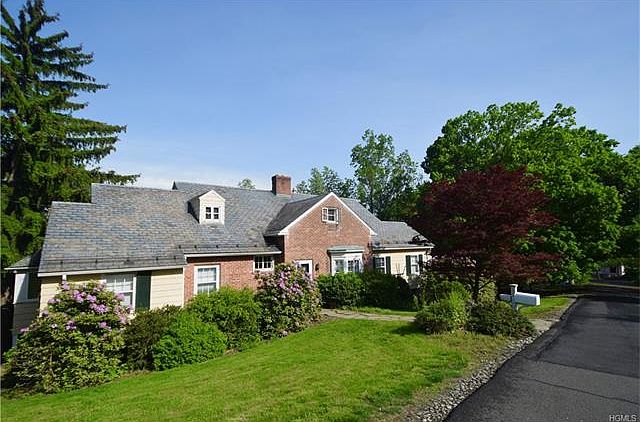 1st image of 305 Fairview Ave