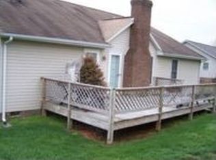 907 S Ridge Rd, Burlington, NC 27217