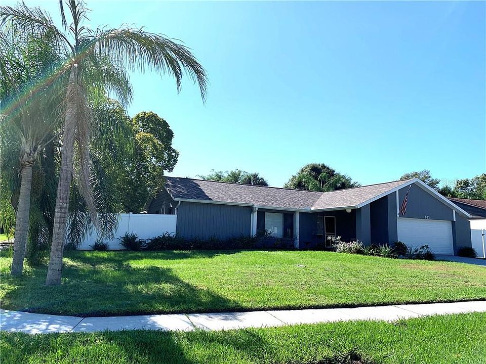 1st image of 601 Hickory Lake Dr