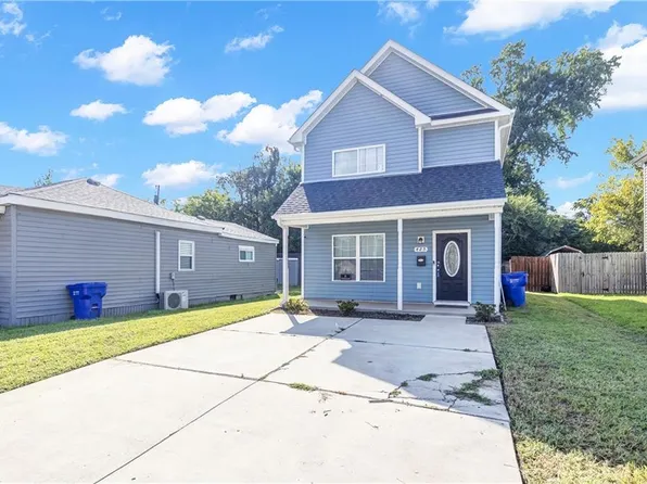 425 Culloden St, Suffolk, VA 23434