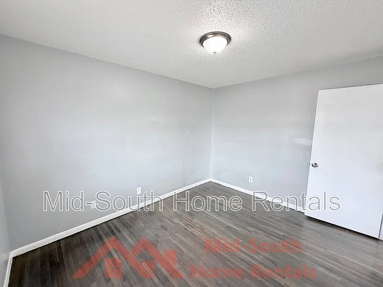 3969 Southlawn Ave #6 — Photo 11