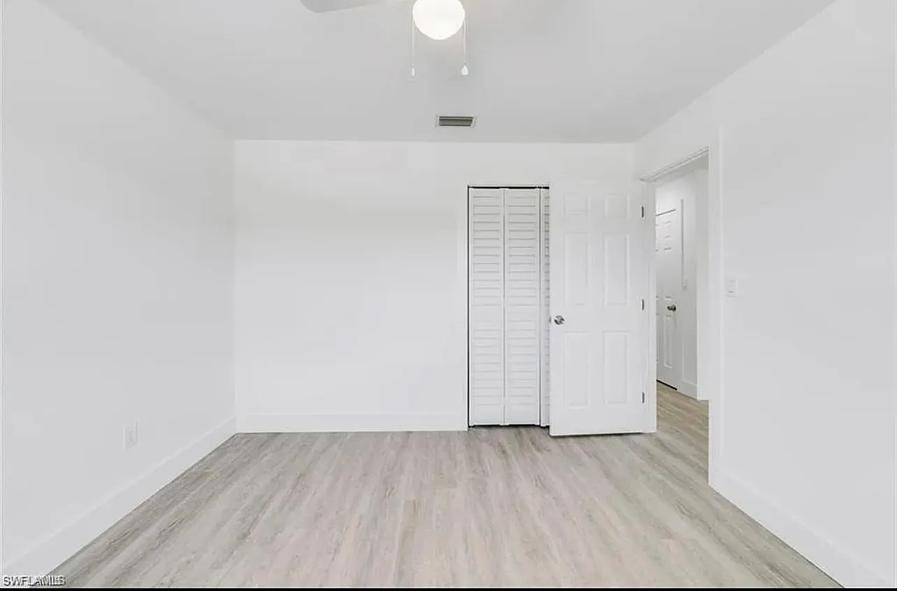 2 bed, 950 sqft, $2,300 — Photo 1