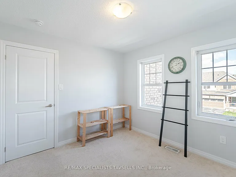 13 Lothbury Dr — Photo 26
