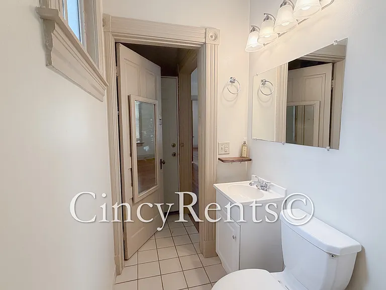 1339 Meier Ave #1 — Photo 11
