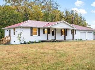 1495 Shelter Branch Rd, Charlotte, TN 37036