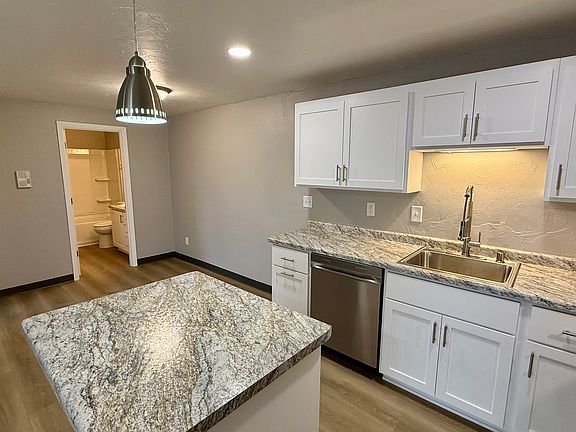 4th image of 2750 Humboldt Rd #14