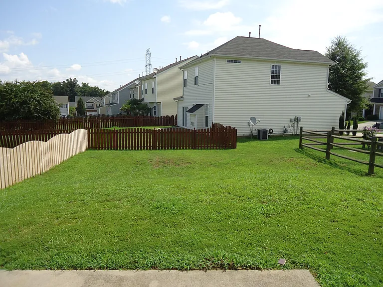 13631 Riding Hill Ave — Photo 21