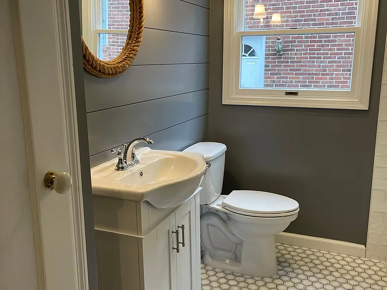 819 Rosewood Ave — Photo 6
