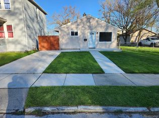 17566 Flora St, Melvindale, MI 48122