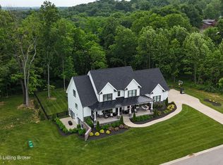 5517 Farmhouse Dr, Crestwood, KY 40014