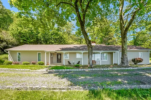 306 Warrenville Rd Photo 1