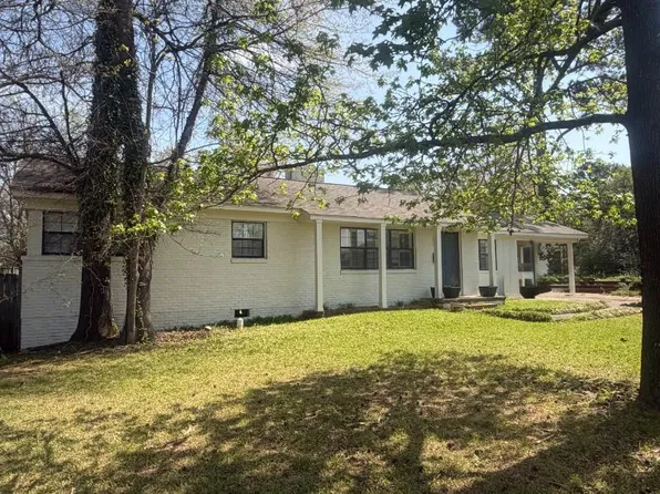 1232 Clayton Ave, Tupelo, MS 38804