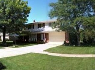 16805 Wayne Rd, Livonia, MI 48154