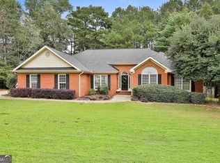 140 Redspire Ln, Fayetteville, GA 30215