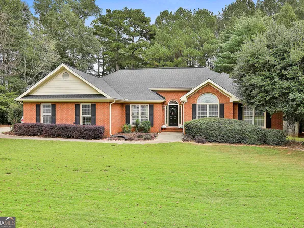 140 Redspire Ln, Fayetteville, GA 30215