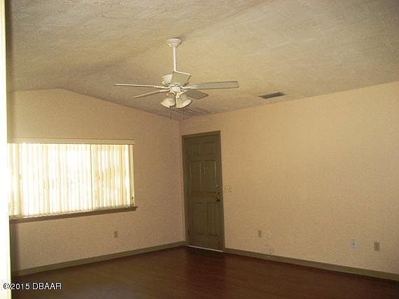 2nd image of 476 Jeannette Dr