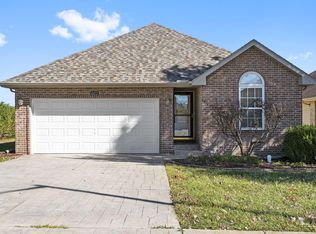 602 S Casa Grande Avenue, Springfield, MO 65802