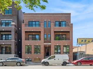 2345 W Roscoe St #1E, Chicago, IL 60618
