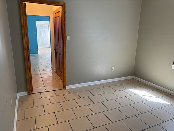 4th image of 6118 Dauphine St #6118