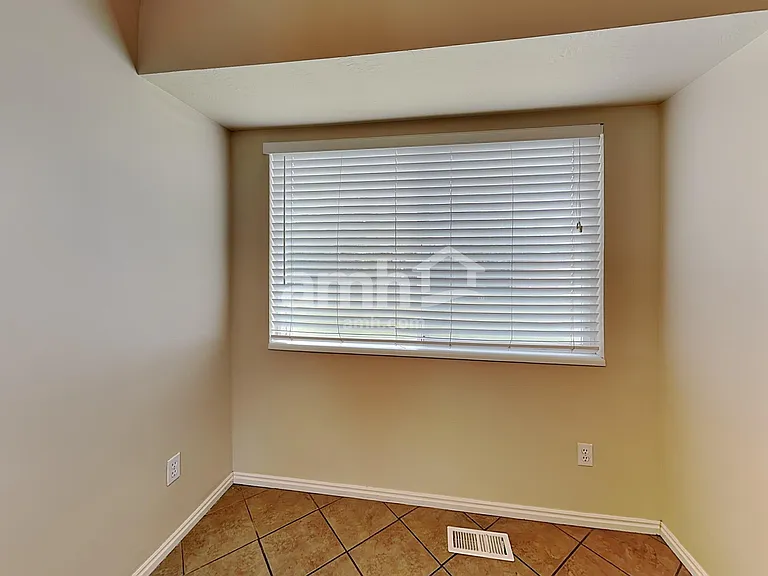 6946 S Decora Way — Photo 4
