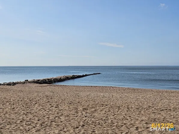225 West Walk #225, West Haven, CT 06516