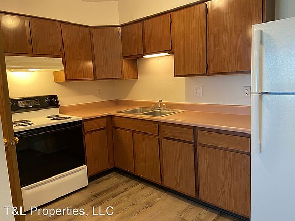 5th image of 905 N 15th St #10