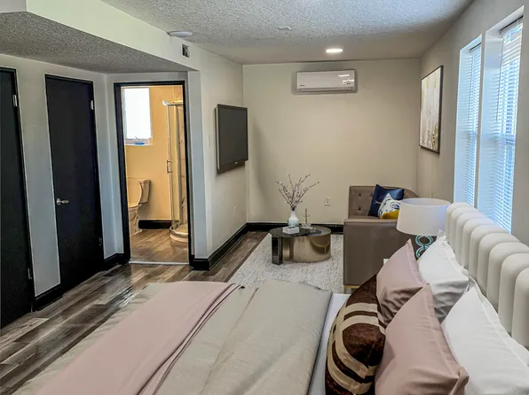 6126 Atlantic Blvd, Jacksonville, FL 32211