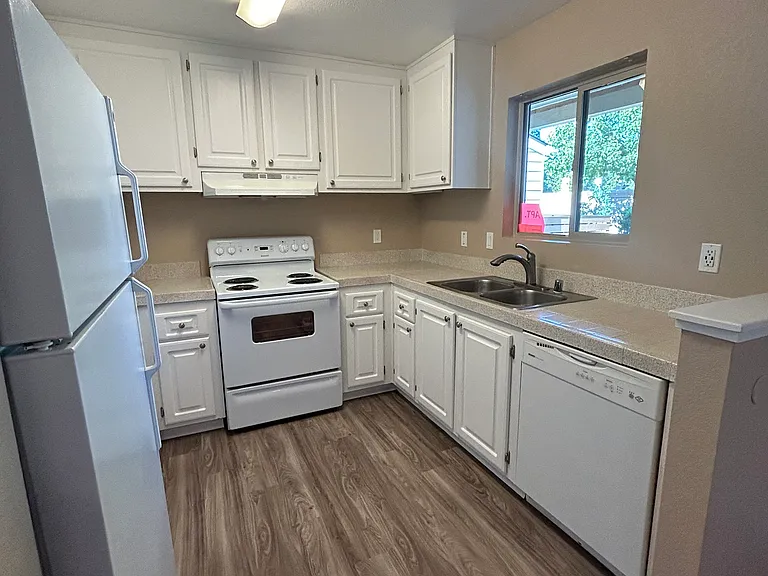 Wind Chase Apartment Homes — Photo 26