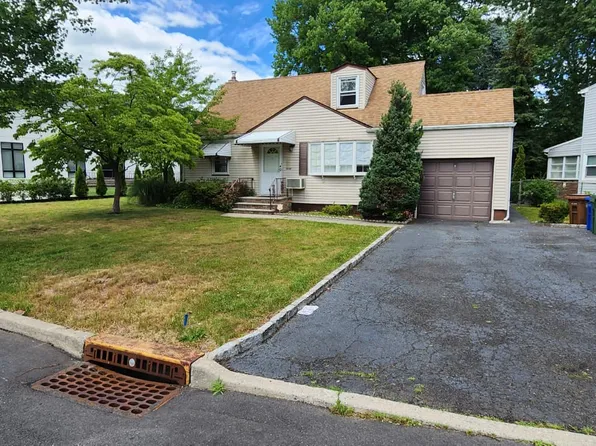 1502 Sunnyfield Dr, Linden, NJ 07036