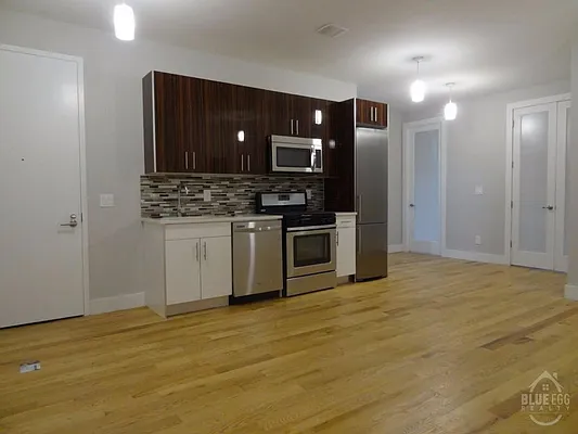 Rented by Blue Egg Realty Corp | media 3