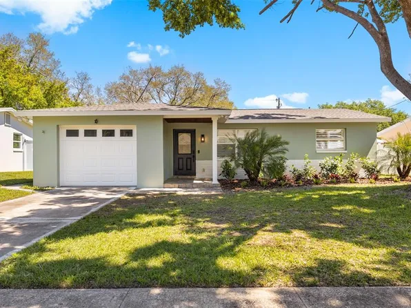 1020 San Marco Dr, Largo, FL 33770