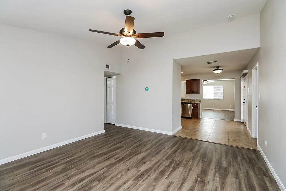 4 bed, 2.0 bath, 1604 sqft, $2,700 — Photo 4