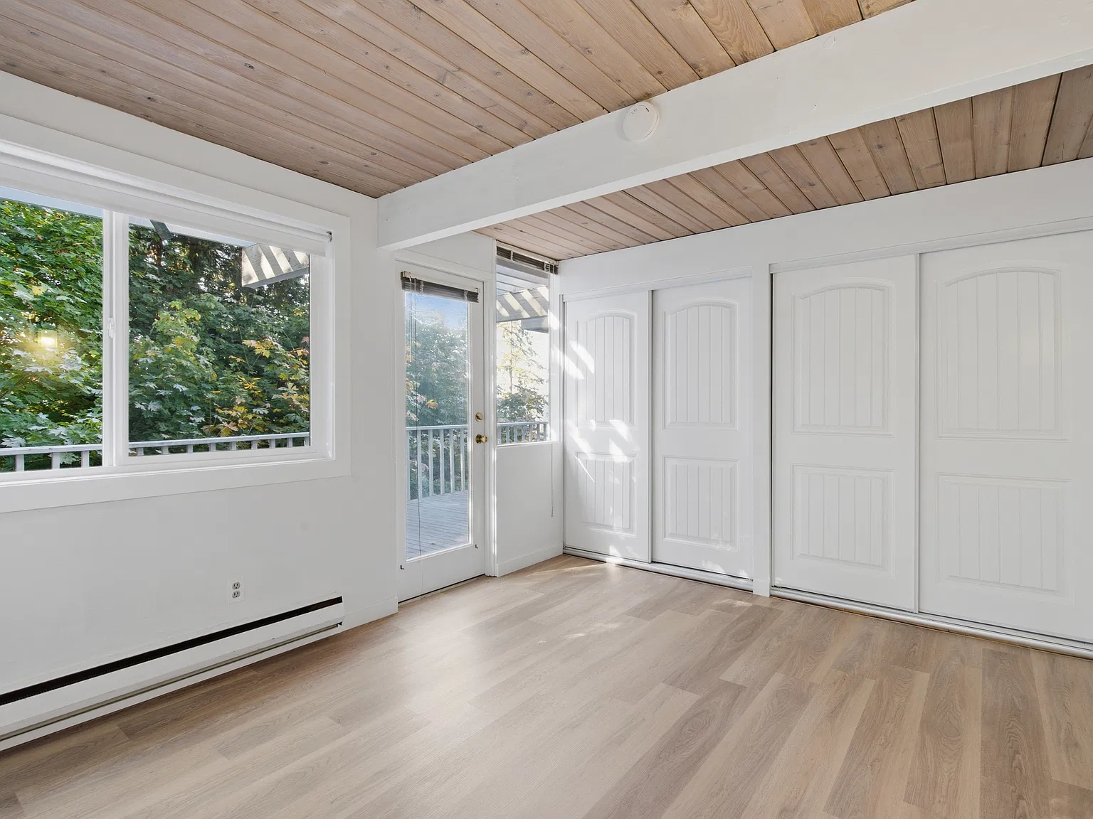 6905 SE 33rd St, Mercer Island, WA 98040 | HotPads
