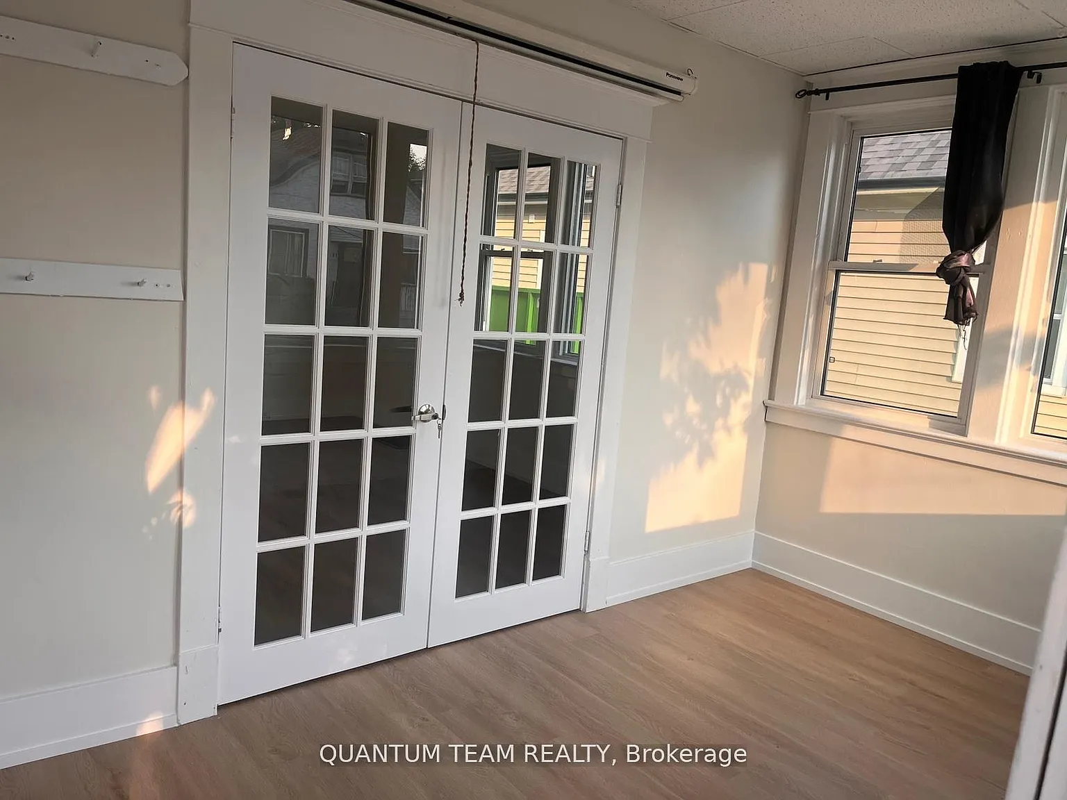 3 bed, $2,200 — Photo 3