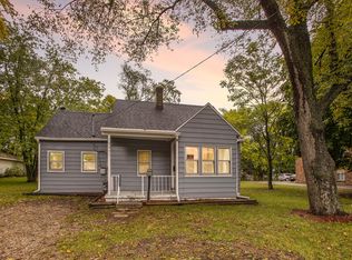 3206 Homecrest Ave SW, Wyoming, MI 49509