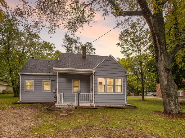 3206 Homecrest Ave SW, Wyoming, MI 49509