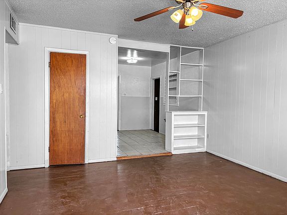 5th image of 4411 45th St