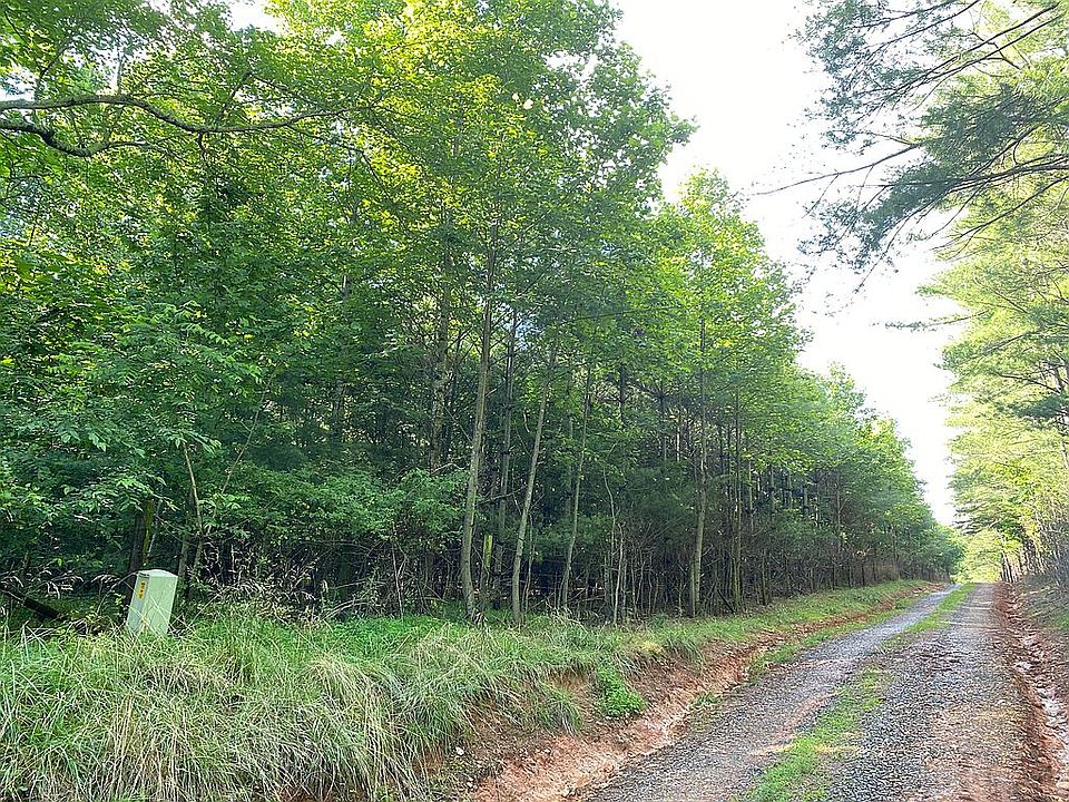 2nd image of 142 Heartwood Ln