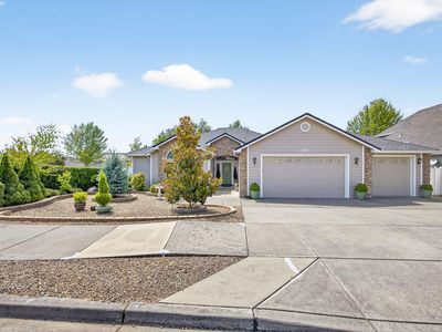 362 Leandra Ln, Eagle Pt, OR, 97524