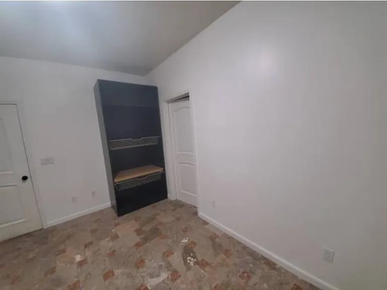 19701 Camden Ave — Photo 25