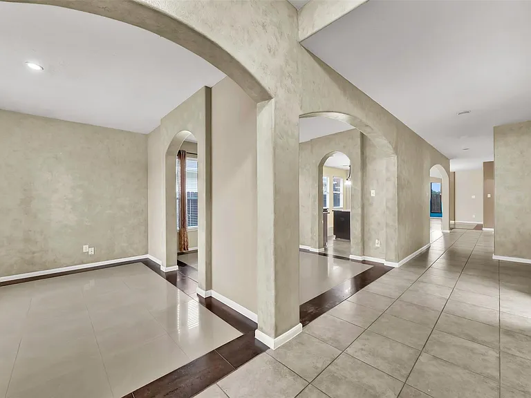21627 Sierra Long Dr — Photo 5