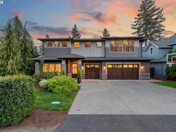 4350 Lords Ln, Lake Oswego, OR 97035