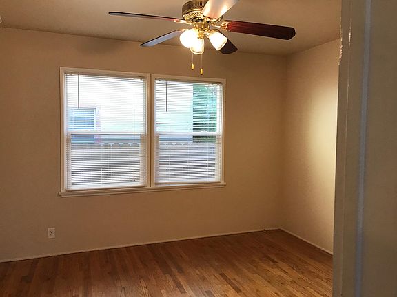 5th image of 398 Carroll Park E Unit 4