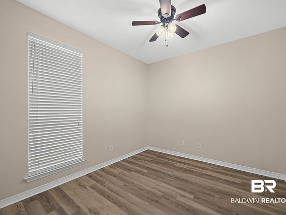 5th image of 29920 Saint Simon St