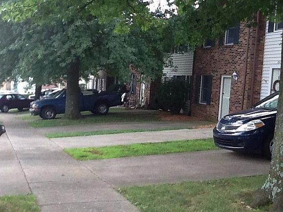 3rd image of 124 Heritage Dr
