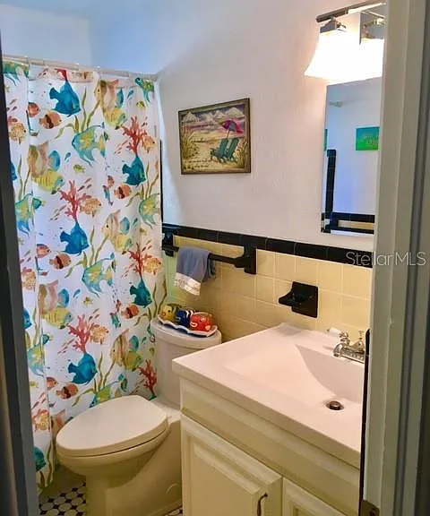 411 S Pine St — Photo 12
