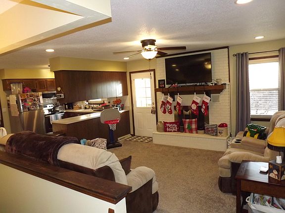 2nd image of 1106 Whippoorwill Dr